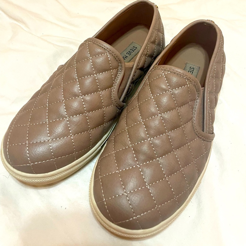 Steve Madden Ennore Wide Slip-on Sneaker